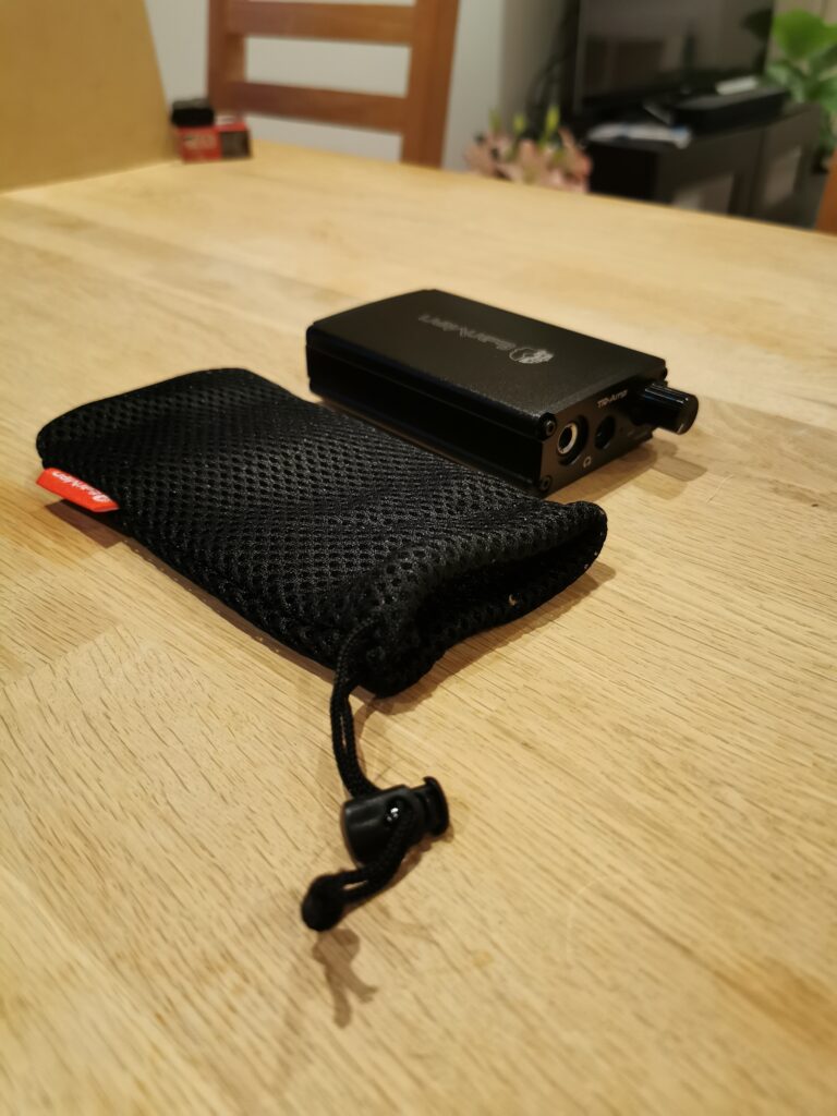 Earmen Tr-Amp DAC med etui